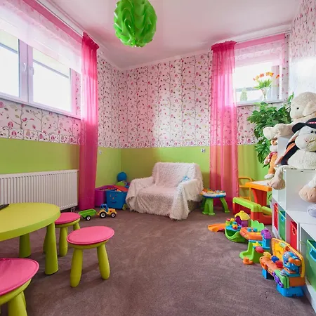 Tatrzanski Gosciniec Bed & Breakfast 3*
