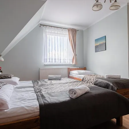 Tatrzanski Gosciniec Bed & Breakfast 3*